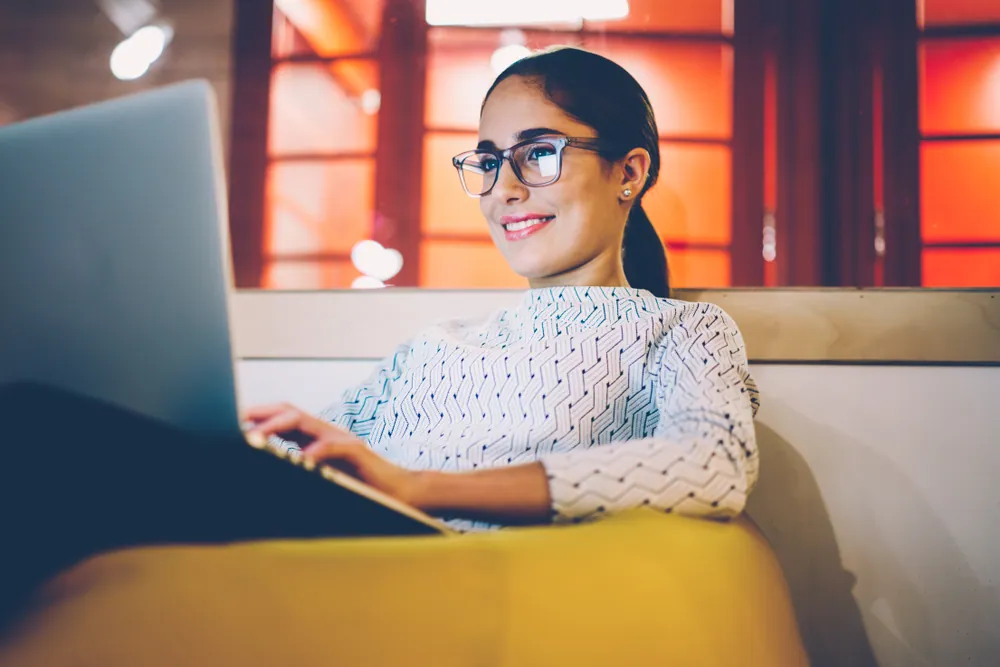 How To Choose A Blog Series Topic that Draws Your Members In